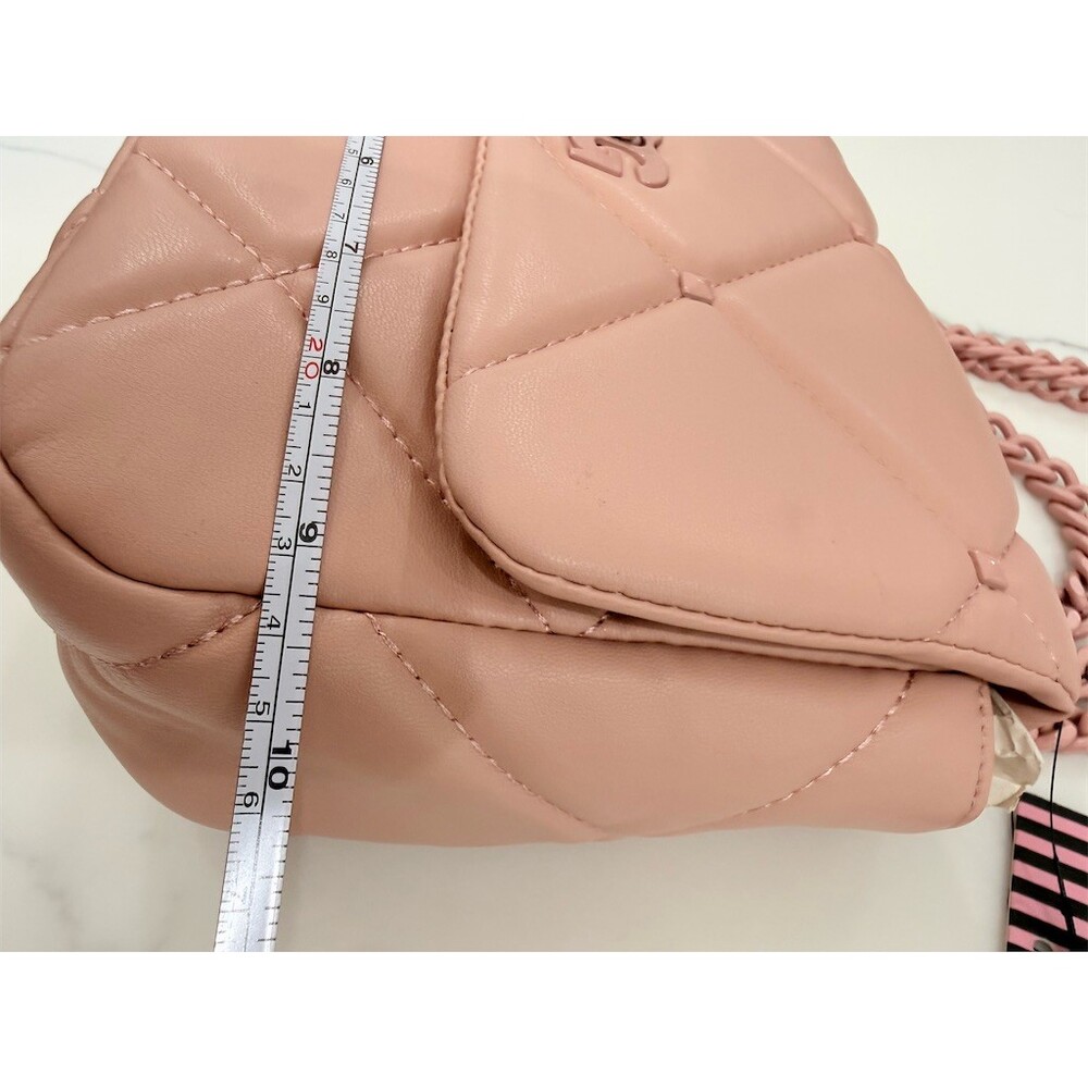 $159 Gilda Paris Small Quilted Shoulder Bag Blush Pink Chain Strap Logo cute - Picture 5 of 7